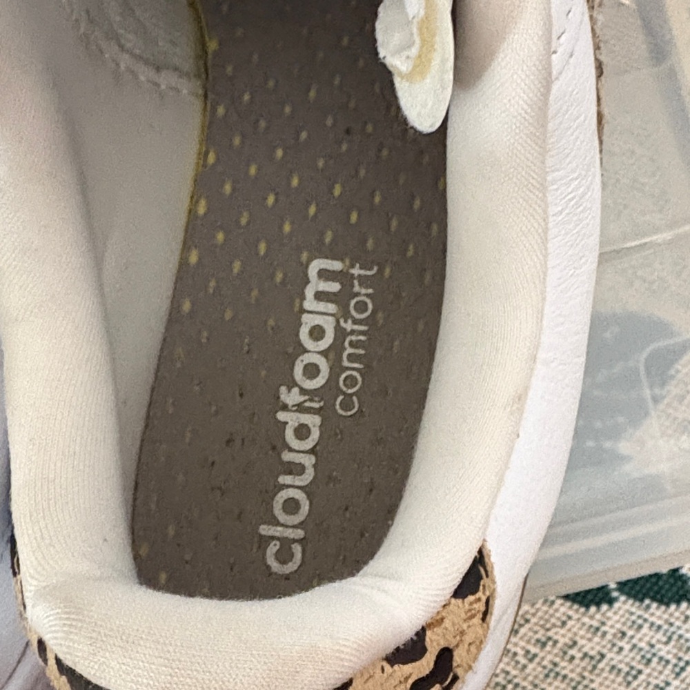 Adidas Cloudfoam White Leather Women’s Sneakers with Animal Print Accents Sz 6.5 - Picture 9 of 14